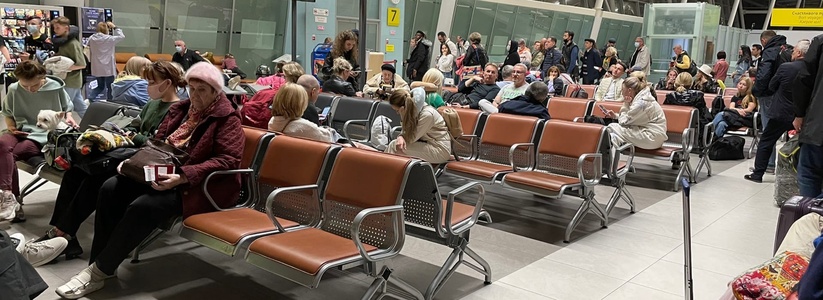До 25 мая. Росавиация продлила запрет на полеты в 11 аэропортов на юге России, в том числе и в Симферополь. Об этом сообщает РИА Новости.