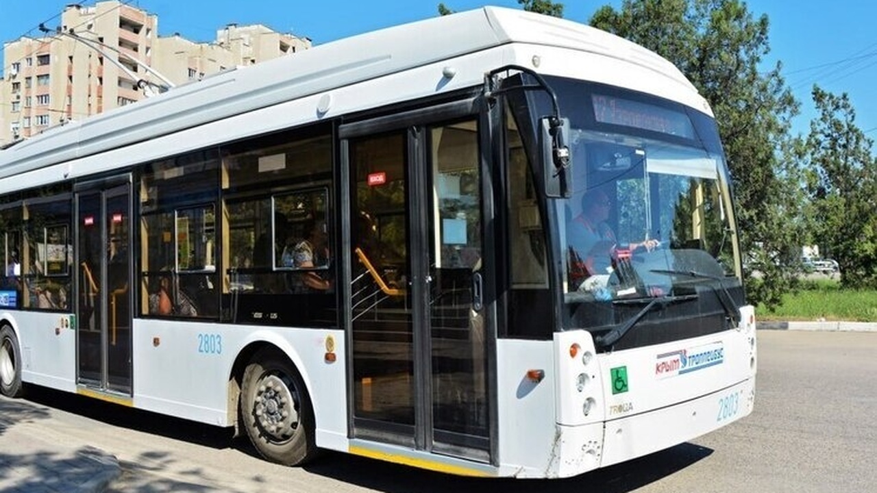 В Симферополе введены временные автобусы к кладбищам на поминальные дни В Симферополе на период поминальных дней органи...