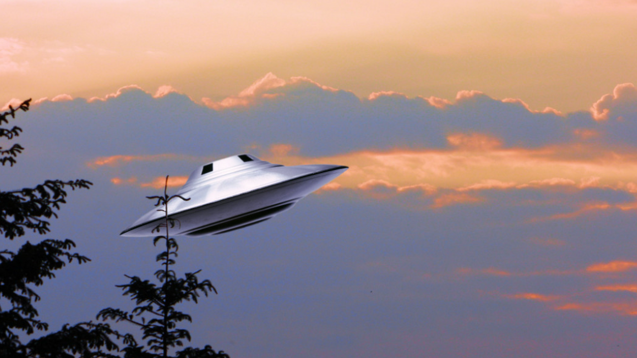 Трамп рассказать об НЛО и внеземной жизни на фоне новых данных В США усиливаются слухи о том, что Дональд Трам...