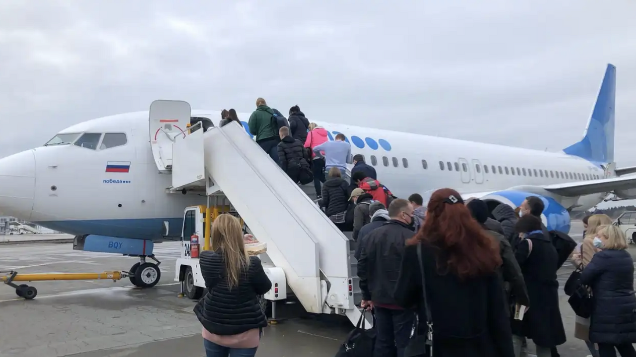 Многие россияне считают, что для зарубежных пое...