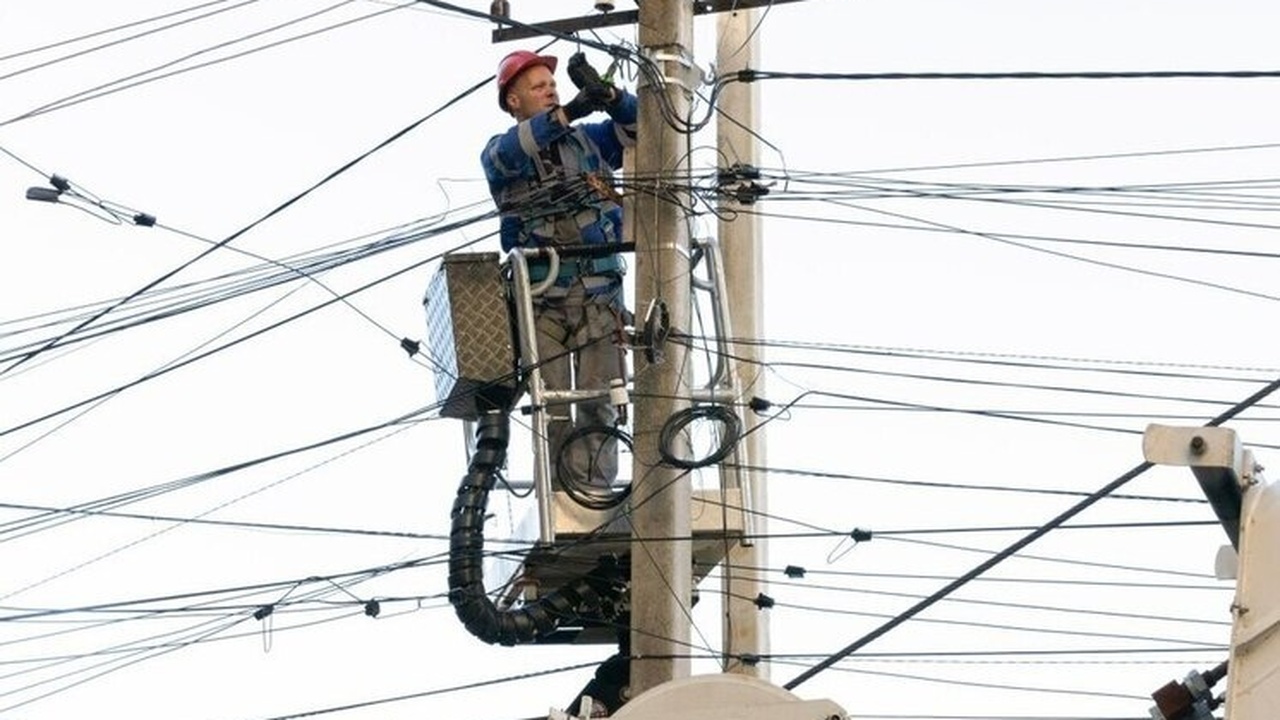 Прокуратура Крыма контролирует восстановление электроснабжения в Симферопольском районе Прокуратура Республики Крым осуществляет надзор...