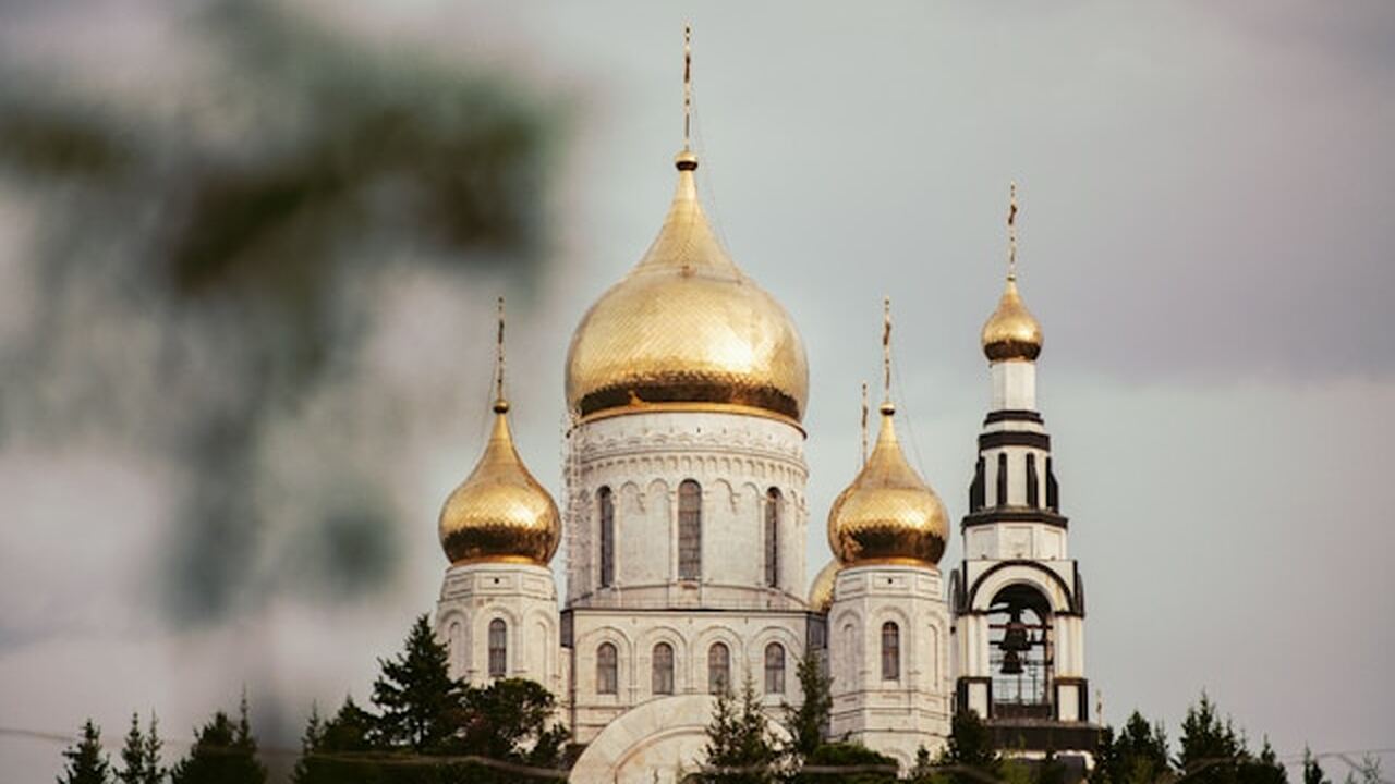 Священнослужитель Русской православной церкви В...