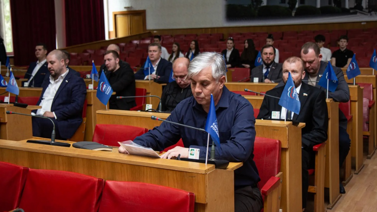Симферопольский горсовет рассмотрел 14 вопросов повестки 23 апреля 2026 года в Симферополе состоялась 41...