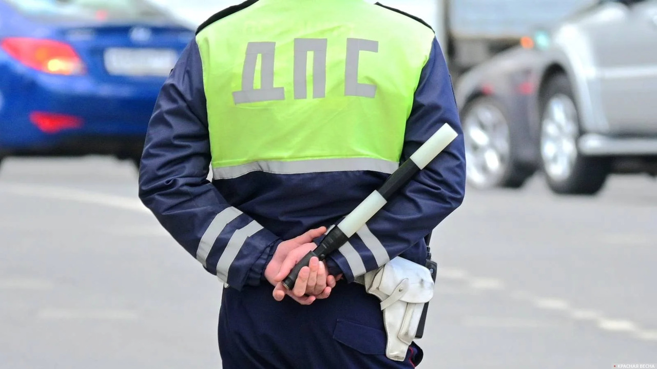 Российских водителей в 2026 году ожидает ряд су...