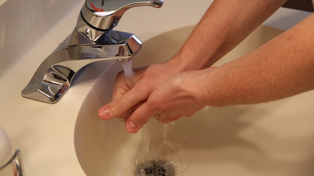 Как засыпать стакан в слив и избавиться от засора — мой многолетний способ без мучений с вантузом Обнаружив засор в канализации, многие ищут быст...