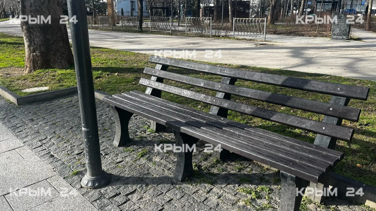 В Симферополе, на набережной реки Салгир, была ...