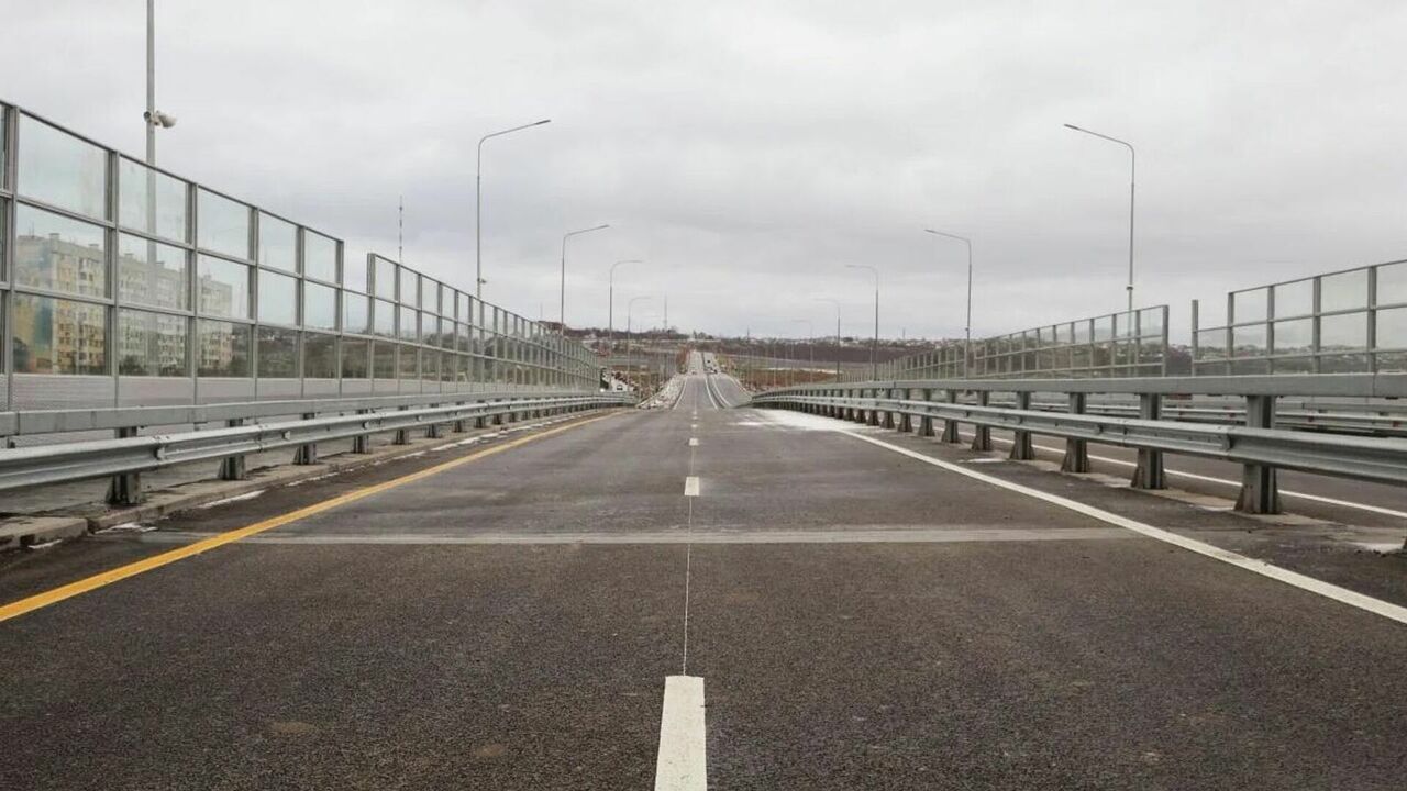 В Керчи завершено строительство крупной транспо...