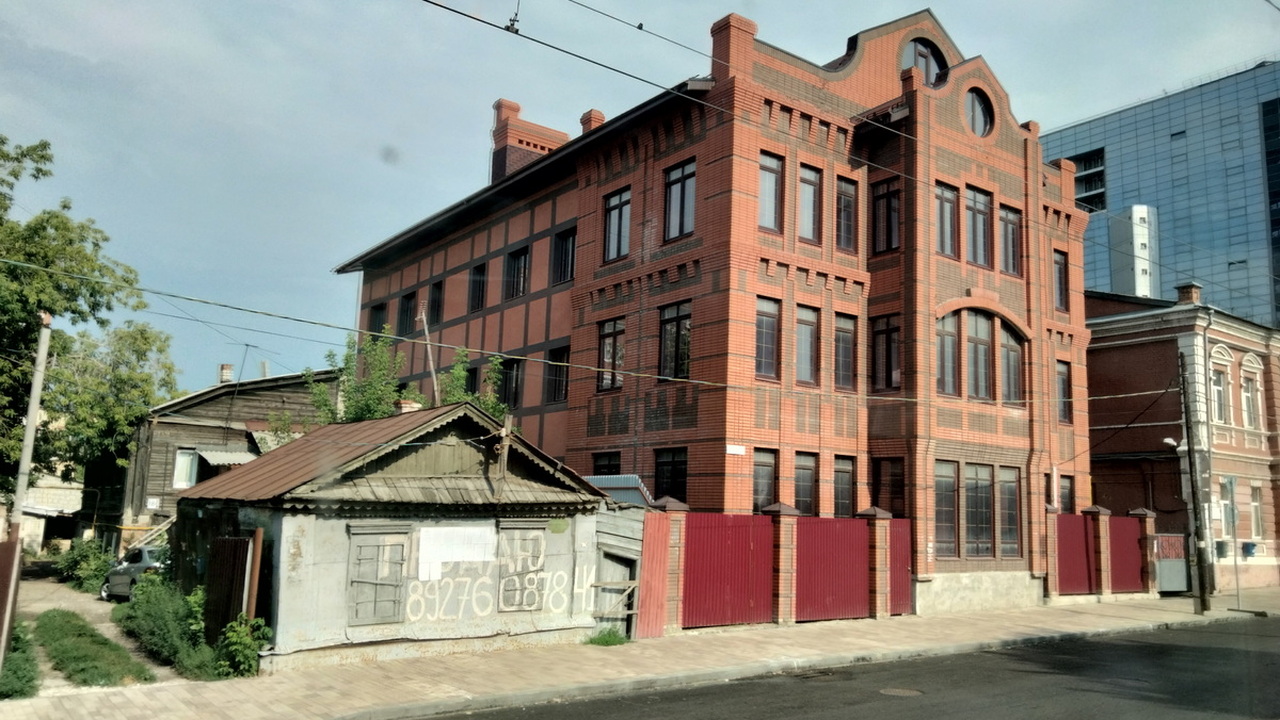 В сети активно обсуждается феномен "закопанных"...