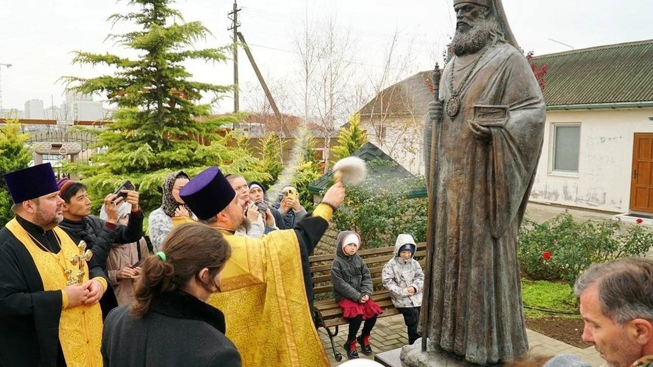 Евпатория увековечила память святителя Луки В Евпатории состоялось торжественное открытие и...