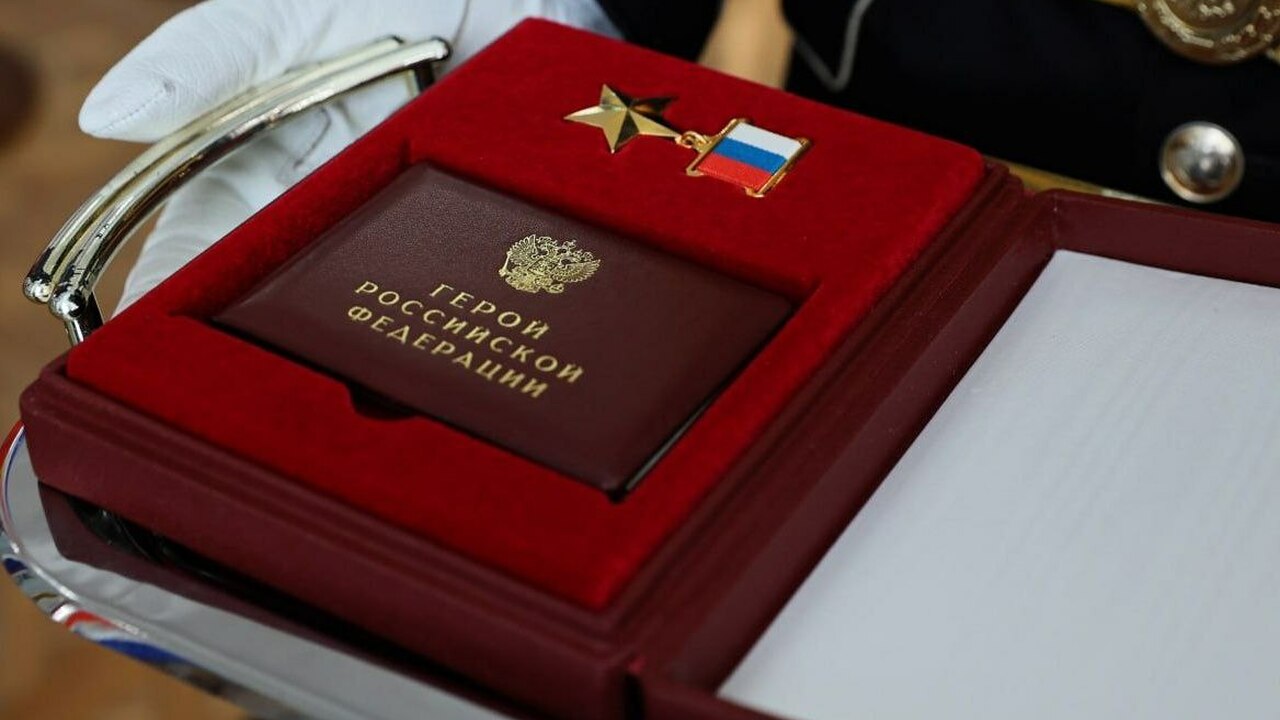 19 защитников из Крыма отмечены высшей государственной наградой С 2014 года 19 военнослужащих из Крыма получили...