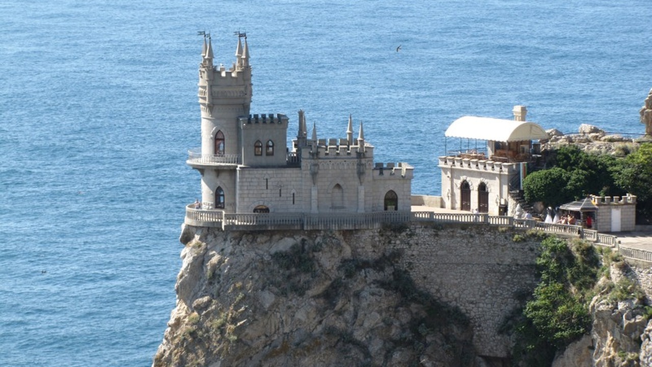 На территории Крыма функционируют 210 особо охр...