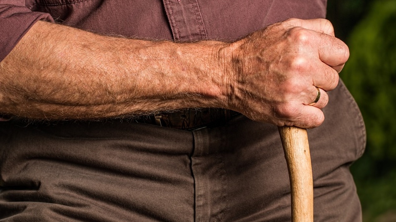 По мере старения меняется и наше отношение к со...