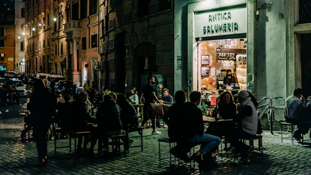 В популярных туристических направлениях начали ...