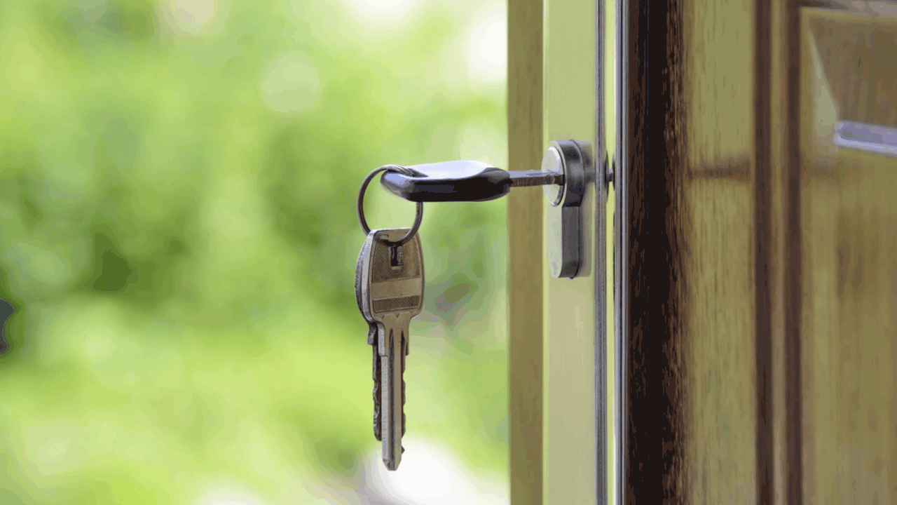 Эксперт рынка недвижимости Дарья Плотникова рас...