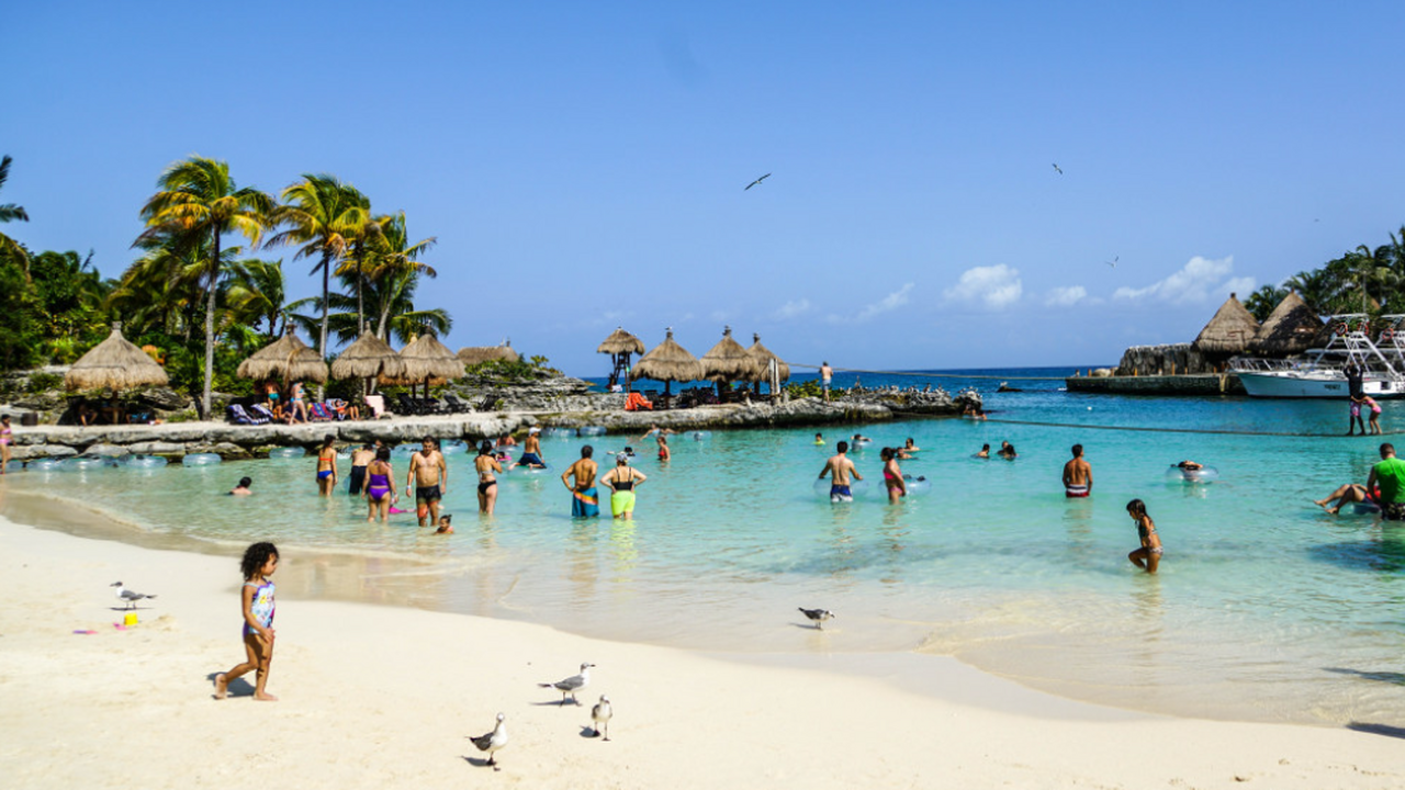 Российским туристам, находящимся на отдыхе в Ме...