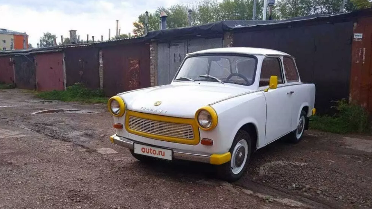 В Кирове выставили на продажу культовый Trabant из ГДР за 180 тысяч рублей В Кирове появилось объявление о продаже редкого...