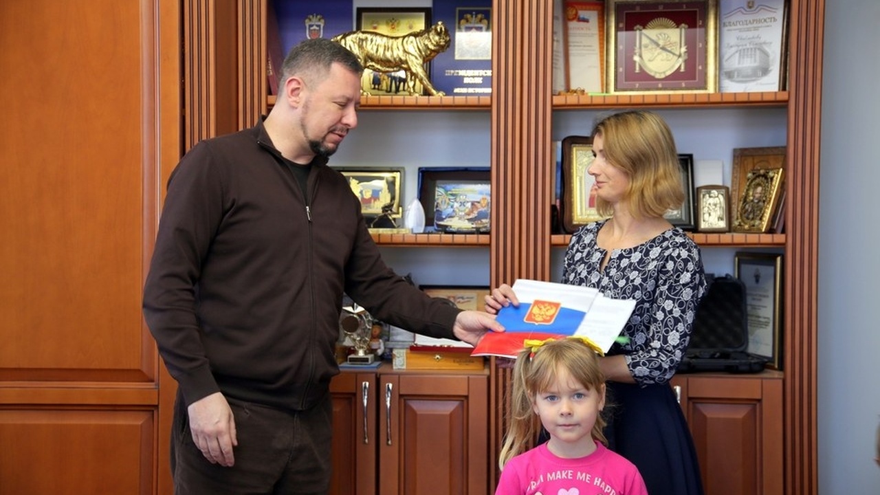 В Бахчисарае предоставили государственный жилищ...