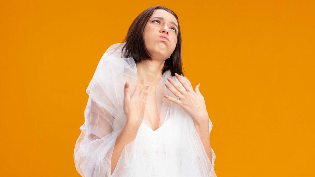 В один из дней молодая семья Максима решила уст...