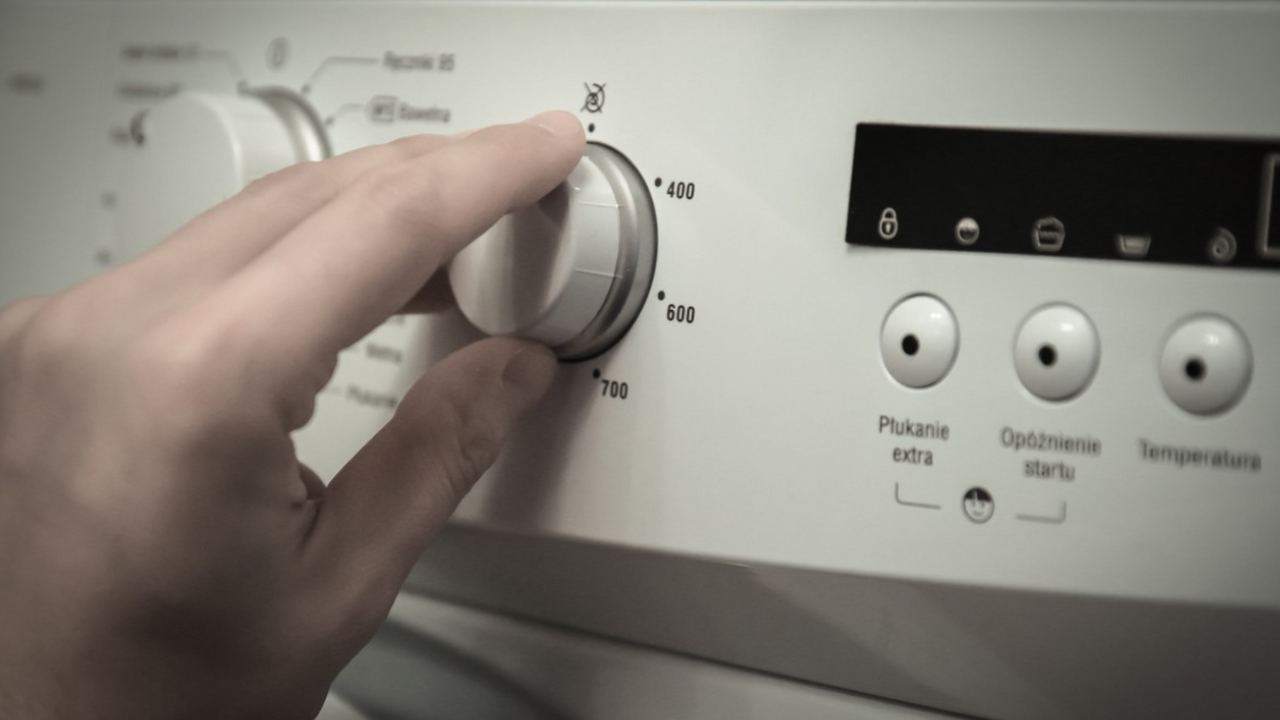 Запах из стиральной машины портит даже дорогой ...