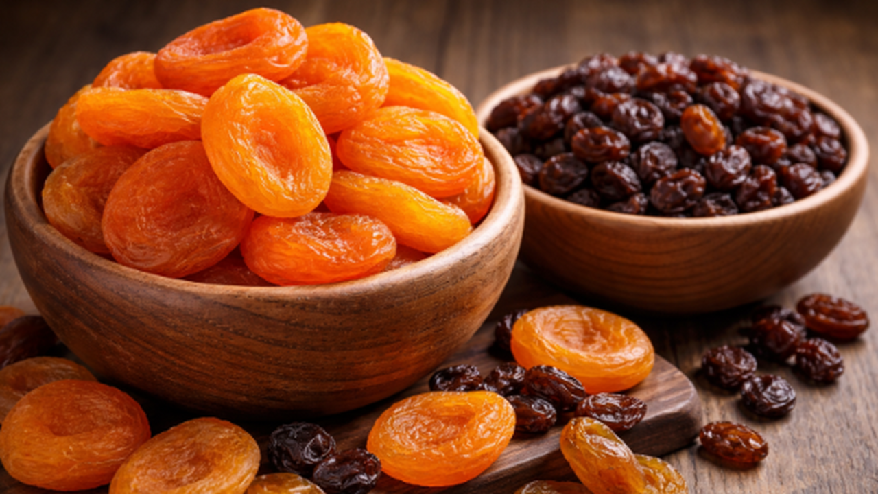 Обошел курагу, изюм и чернослив: назван самый полезный сухофрукт Диетологи пересматривают рейтинг сухофруктов и ...