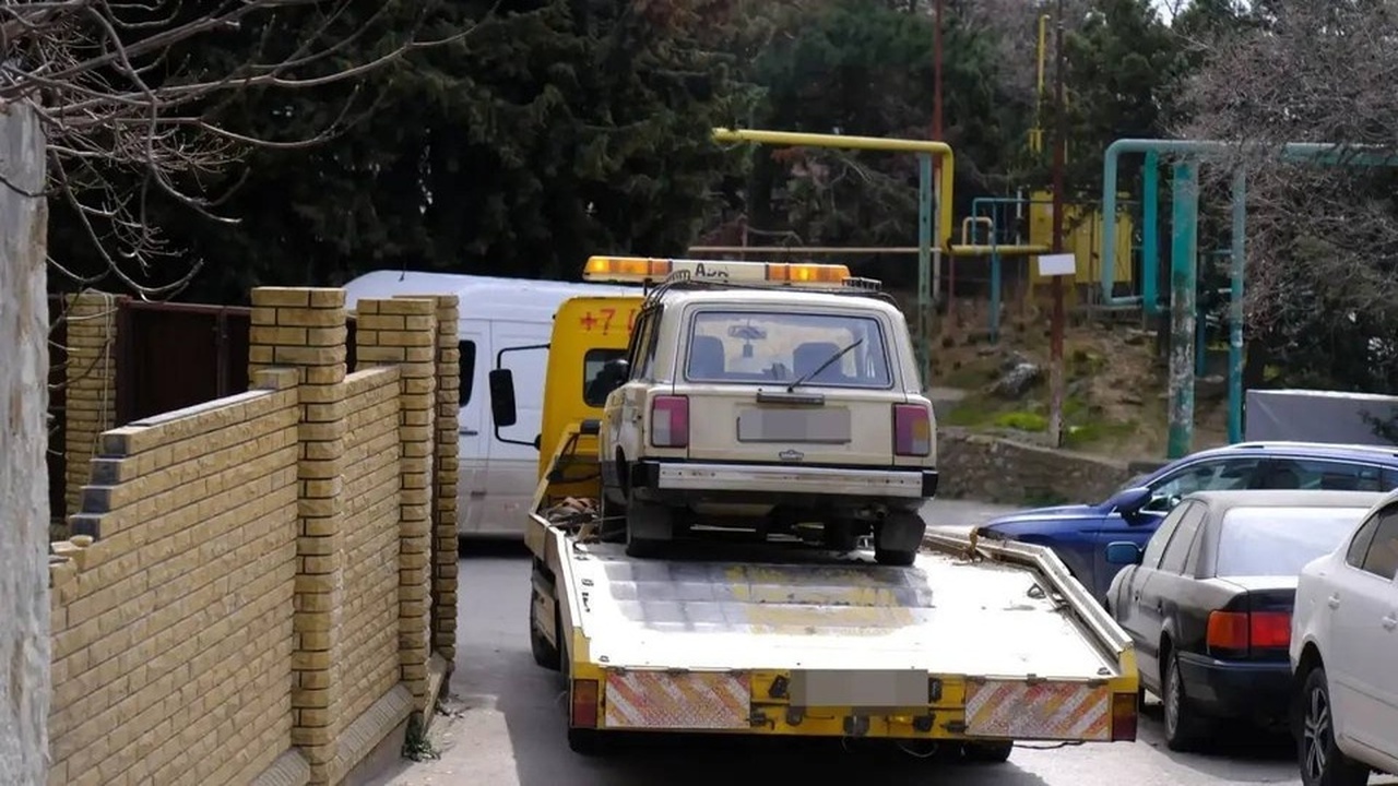 Житель Гаспры передал свой автомобиль в зону СВО Житель поселка Гаспра в Ялте передал в зону про...