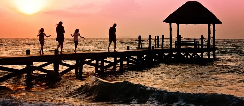 В Крыму на поддержку многодетных семей выделено более 4 млрд рублей В 2026 году на поддержку многодетных семей в Кр...