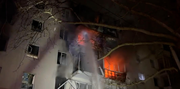 Взрыв в жилом доме в Севастополе повредил сосед...