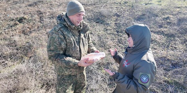 Штурмовикам в зону СВО из Крыма привезли домашн...