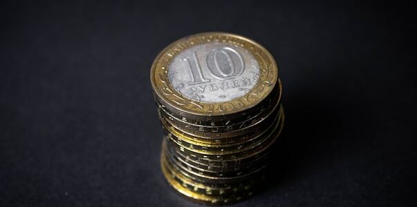 В Крыму ветеранам выплатят по 10 тысяч рублей к...