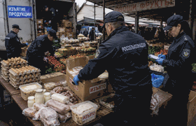 На рынках Крыма за полмесяца изъяли 700 кг опас...