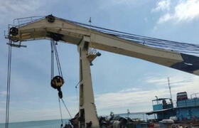 Кран «Нептун-3» поднимут из Евпатории к середин...